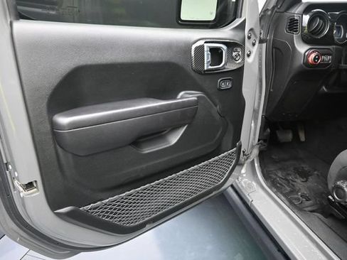 Used 2021 Jeep Gladiator Sport AWD/4WD image 20
