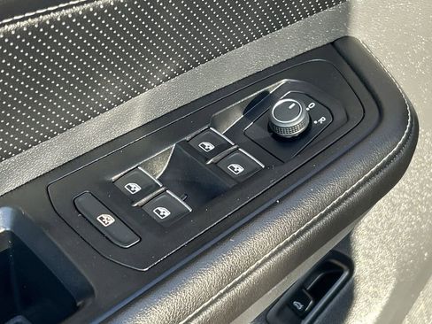 Certified 2024 Volkswagen Atlas SE AWD/4WD image 18