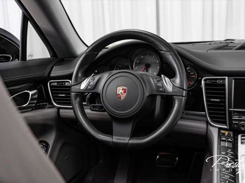 Used 2010 Porsche Panamera S image 31