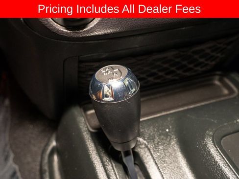 Used 2018 Jeep Wrangler Unlimited Sport S AWD/4WD image 15