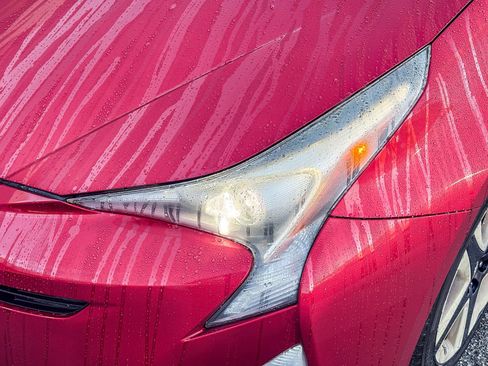 Used 2016 Toyota Prius Four Touring image 9