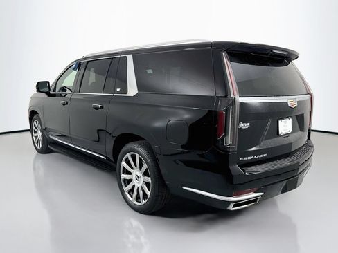 Used 2024 Cadillac Escalade ESV Premium Luxury Platinum AWD/4WD image 5