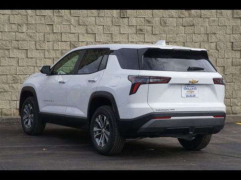 New 2026 Chevrolet Equinox LT image 16