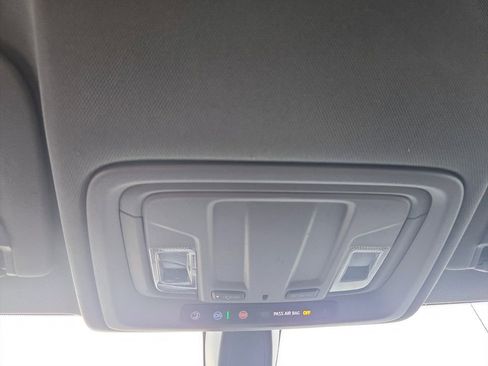 Used 2022 Chevrolet Silverado 1500 LT image 22