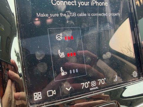 Used 2023 Volvo XC90 T8 Ultimate w/ Protection Package Premier image 26