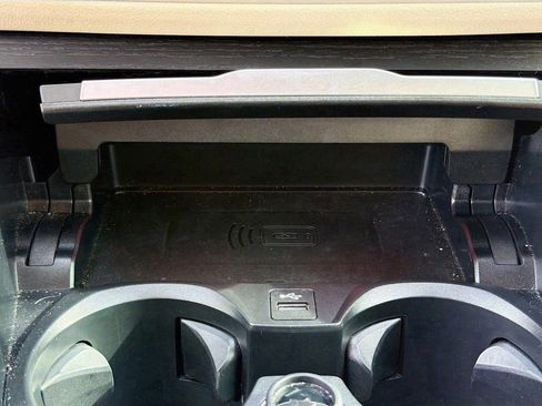 New 2025 BMW 330i Sedan w/ Convenience Package RWD image 31