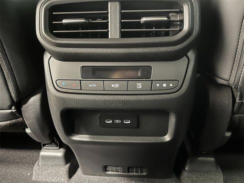 New 2025 Honda Pilot Touring image 20