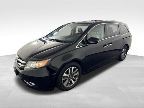 Used 2016 Honda Odyssey Touring image 3