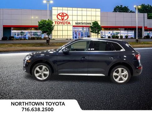 Used 2020 Audi Q5 Prestige AWD/4WD image 2