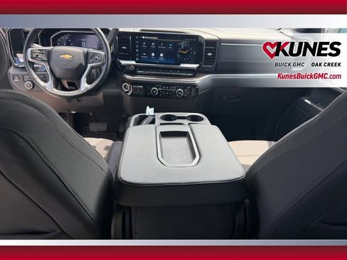 Used 2025 Chevrolet Silverado 1500 LT AWD/4WD image 23