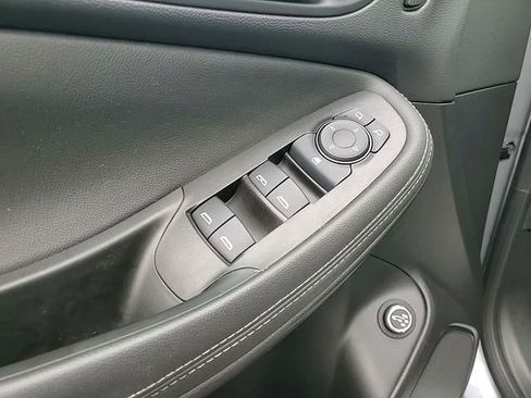 Certified 2023 Buick Encore GX Essence w/ Experience Buick Package image 12