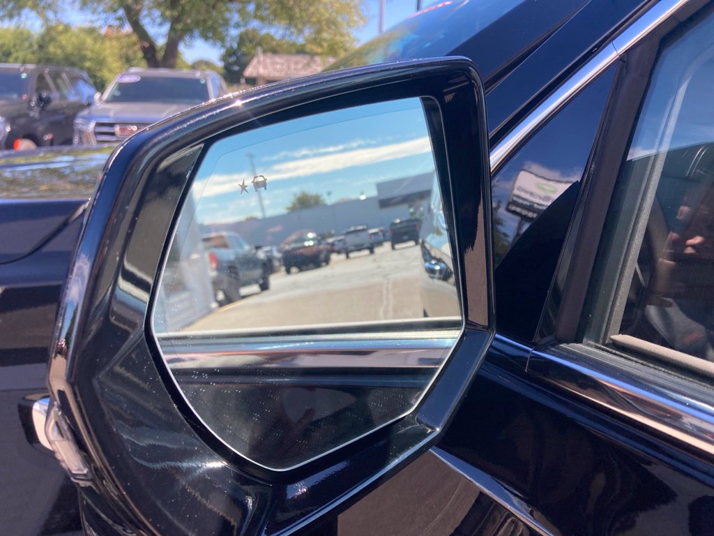Certified 2023 GMC Yukon SLT w/ SLT Luxury Package AWD/4WD image 22