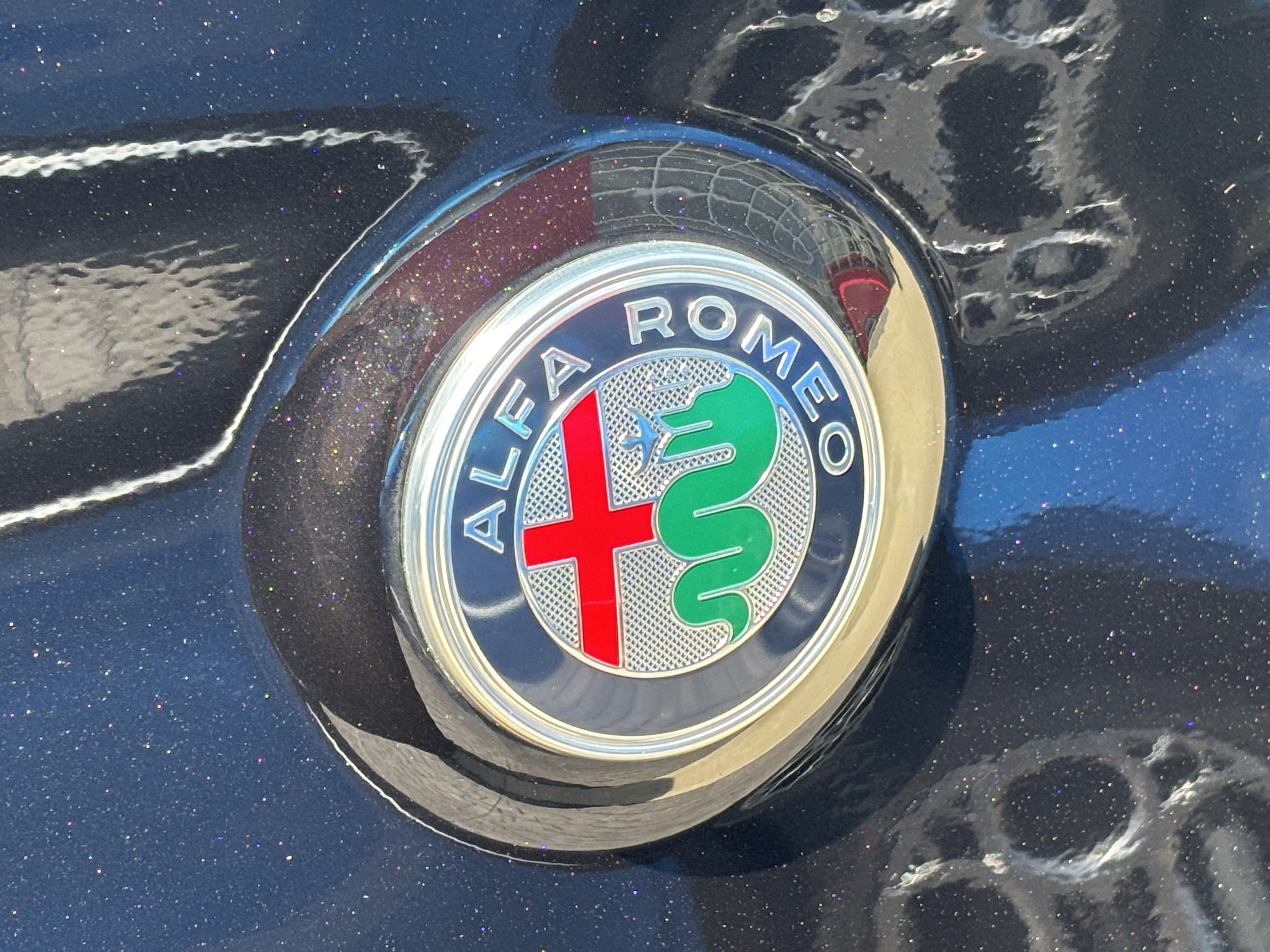 Used 2023 Alfa Romeo Stelvio Veloce AWD/4WD image 16