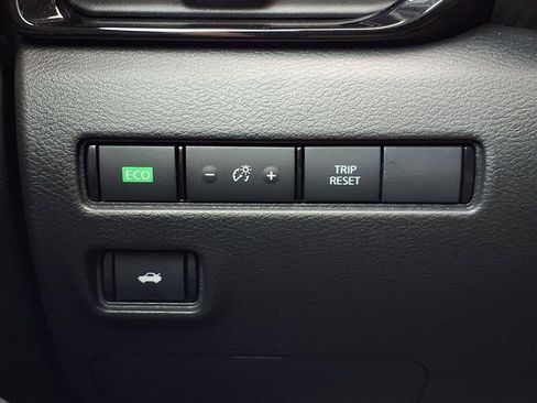 Used 2022 Nissan Sentra SV w/ Trunk Package image 21