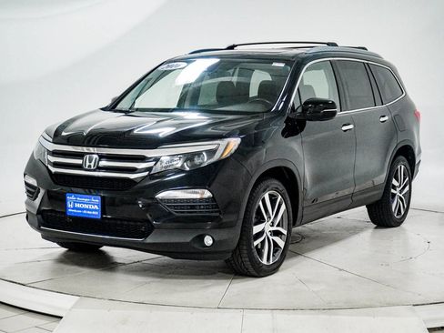Used 2016 Honda Pilot Elite image 3