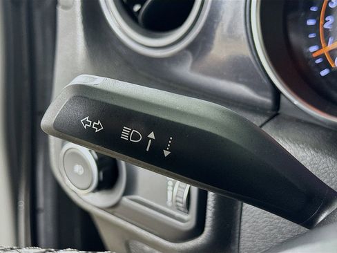 Used 2023 Jeep Wrangler Unlimited Sport AWD/4WD image 21