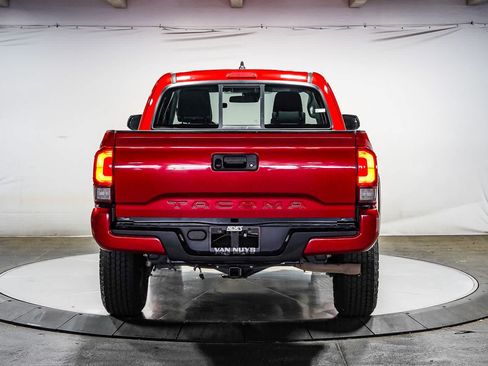 Certified 2022 Toyota Tacoma SR w/ SX Package RWD image 3
