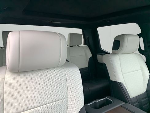 New 2025 Toyota Tundra Capstone AWD/4WD image 17