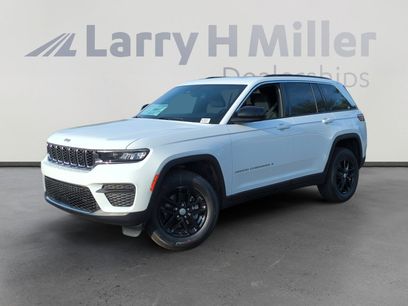 New 2025 Jeep Grand Cherokee Laredo