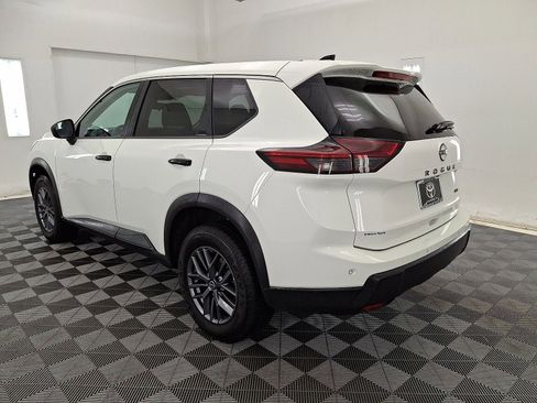 Used 2024 Nissan Rogue S AWD/4WD image 13