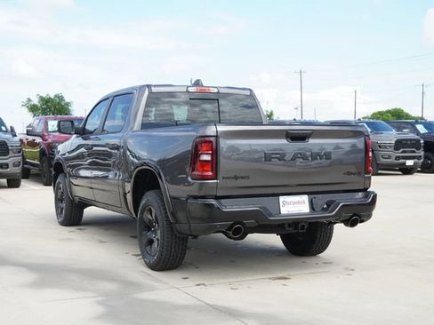 New 2026 RAM 1500 4x4 Crew Cab image 7