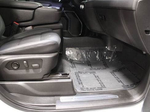 Used 2023 GMC Sierra 1500 SLT w/ X31 Off-Road Package image 26