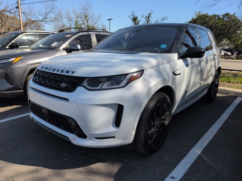 Used 2021 Land Rover Discovery Sport SE R-Dynamic image 2