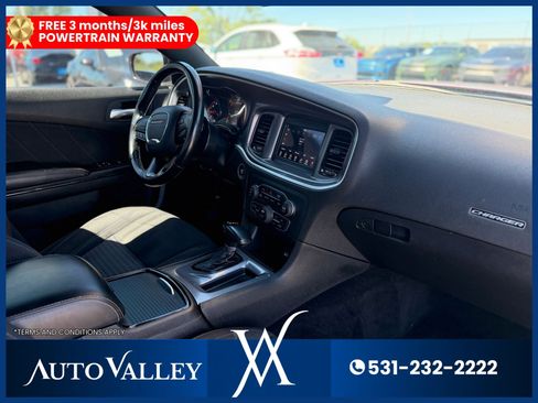 Used 2020 Dodge Charger SXT w/ Blacktop Package RWD image 23