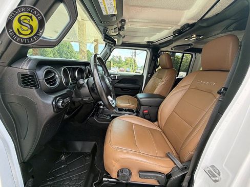 Used 2021 Jeep Wrangler Unlimited Sahara AWD/4WD image 11