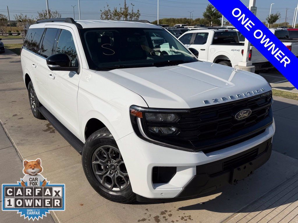Used 2026 Ford Expedition Max Active RWD image 4