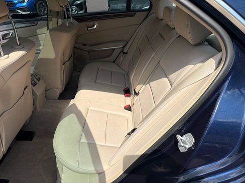 Used 2014 Mercedes-Benz E 350 4MATIC Sedan image 22