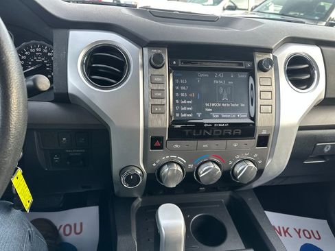 Used 2018 Toyota Tundra SR5 image 22