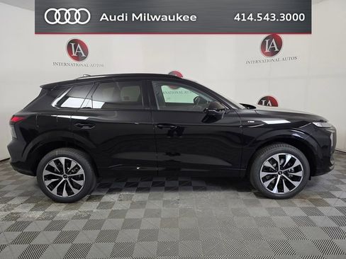 New 2026 Audi Q3 quattro 2.0T AWD/4WD image 3