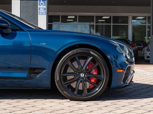 Used 2022 Bentley Continental GT image 31