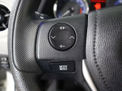 Used 2019 Toyota Corolla LE w/ Carpet Mat Package (TMS) FWD image 35