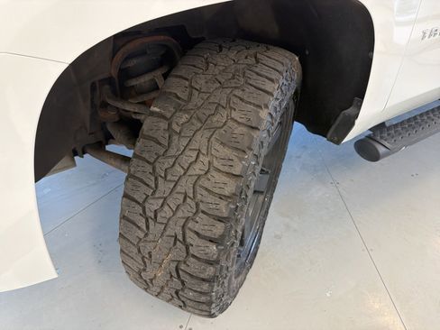 Used 2019 Chevrolet Tahoe LT image 59