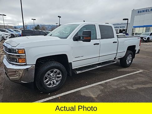 Used 2018 Chevrolet Silverado 2500 W/T w/ WT Convenience Package image 2