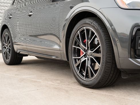 Certified 2023 Audi SQ5 Prestige image 37