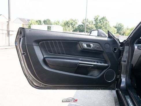 Used 2020 Ford Mustang GT Premium RWD image 37
