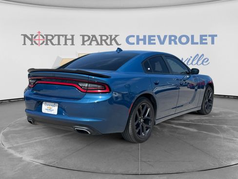 Used 2023 Dodge Charger SXT w/ Blacktop Package RWD image 5