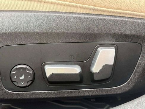 Used 2023 BMW 330i xDrive Sedan w/ Driving Assistance Package image 19