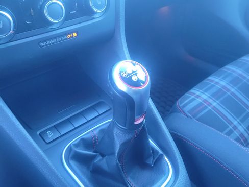 Used 2013 Volkswagen Golf 4-Door image 19