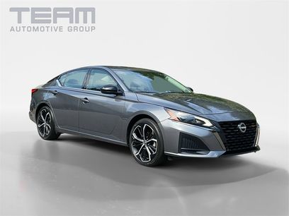 Used 2024 Nissan Altima 2.5 SR