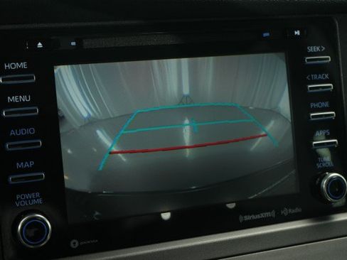 Used 2020 Toyota Sienna SE FWD image 46