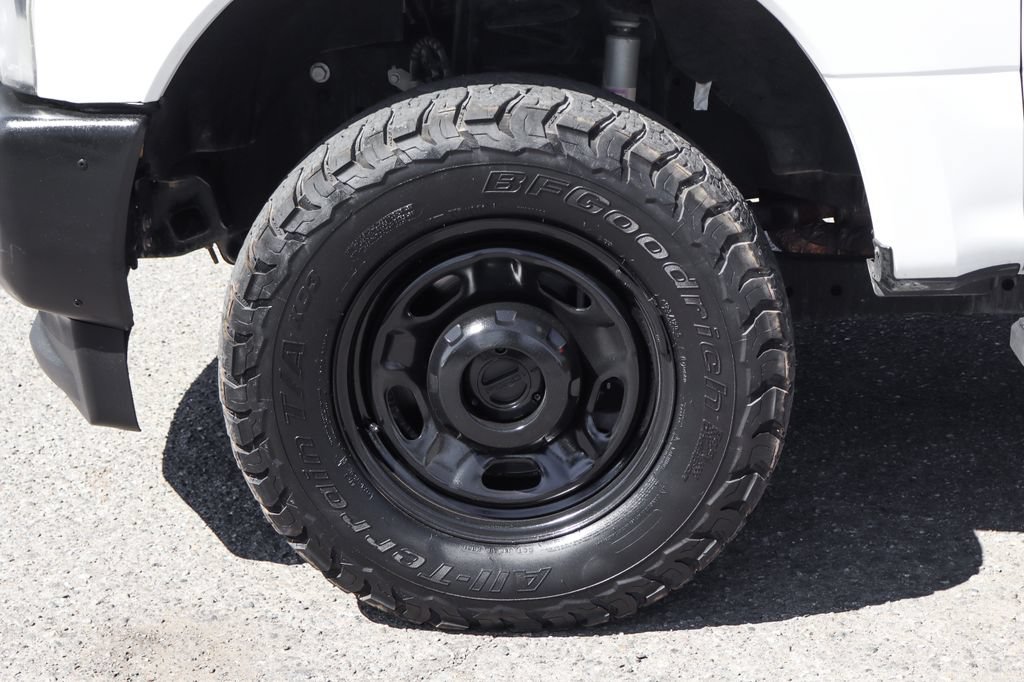 Used 2019 Ford F250 XL w/ Power Equipment Group AWD/4WD image 32