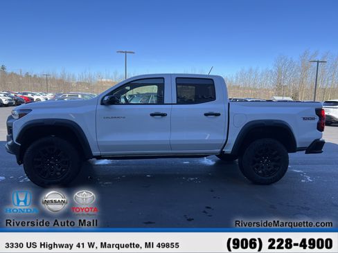 Used 2026 Chevrolet Colorado Trail Boss AWD/4WD image 4