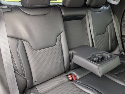 New 2026 Jeep Compass Latitude AWD/4WD image 10