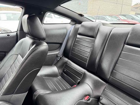 Used 2010 Ford Mustang Premium RWD image 27
