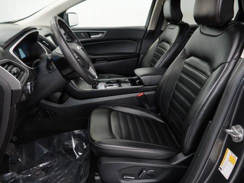 Used 2019 Ford Edge SEL w/ Equipment Group 201A FWD image 6