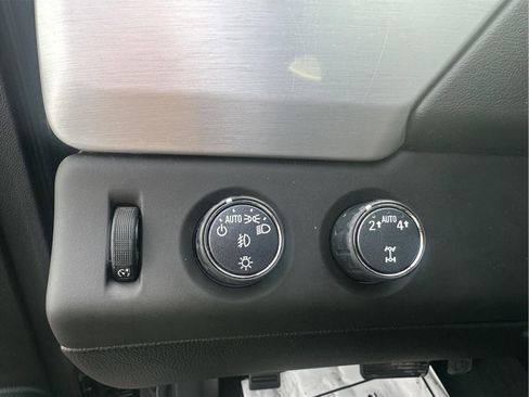 Used 2019 GMC Yukon SLE w/ SLE Value Package image 14